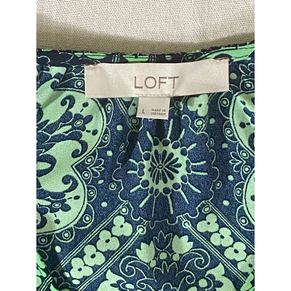 Loft Green Medallion Paisley V-Neck Blouse Long Sleeve Bubble Cuff Top Large - Picture 3 of 7